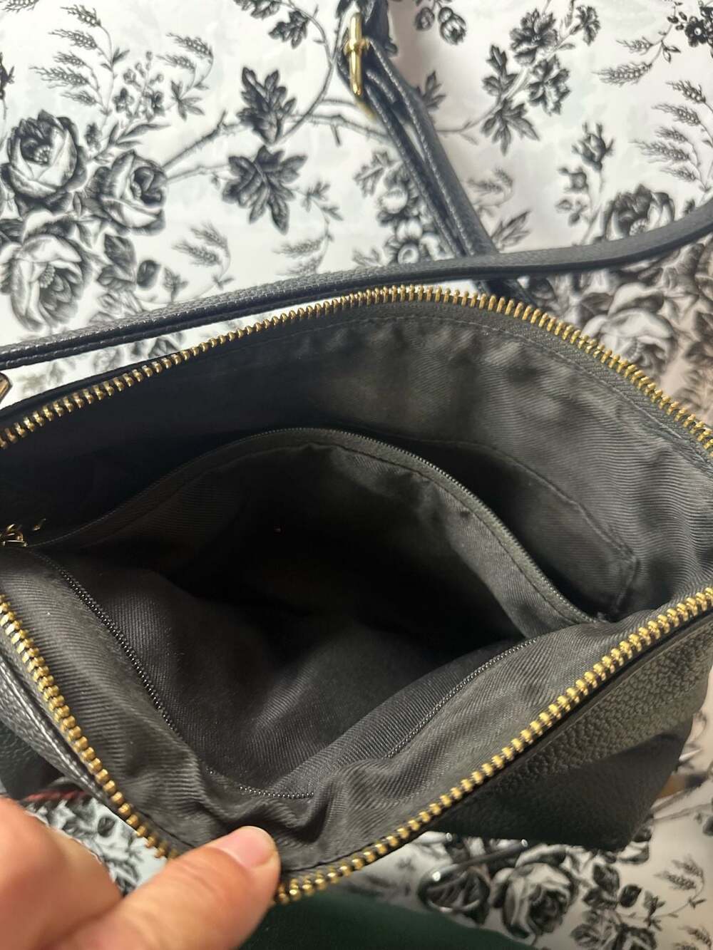 A New Day Black Pebbled Faux Leather Crossbody Bag - Picture 5 of 7